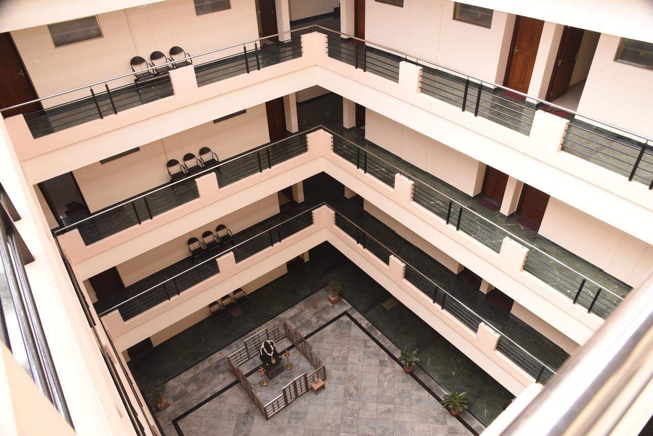 Slr Residency Hotell Subrahmanya Eksteriør bilde